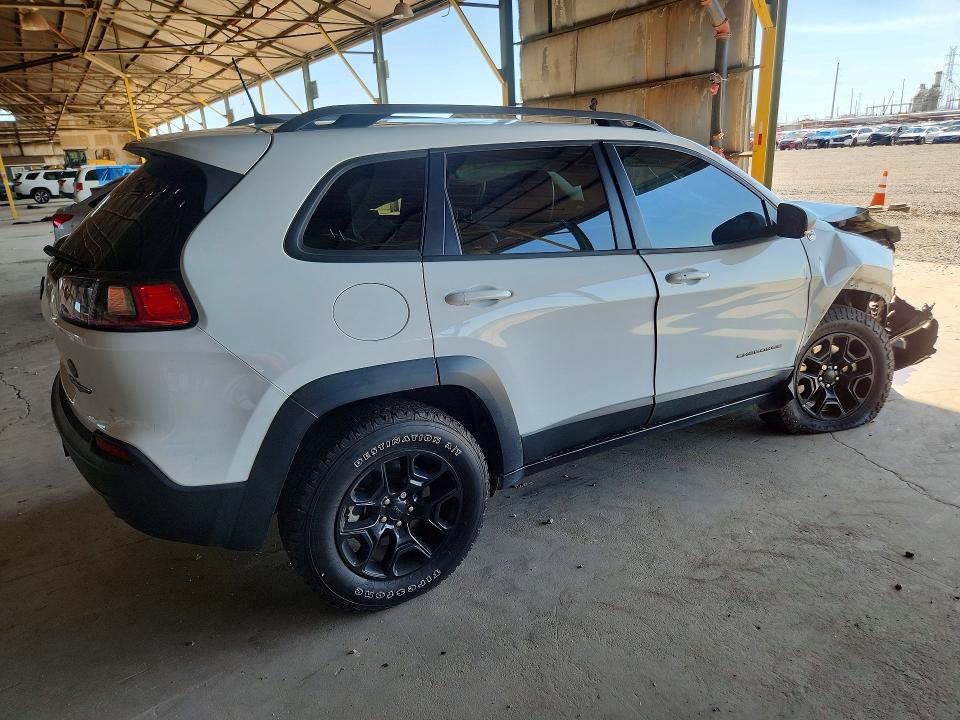 63204846 :رقم المزاد ، 1C4PJMBN4KD474623 vin ، 2019 Jeep Cherokee مزاد بيع
