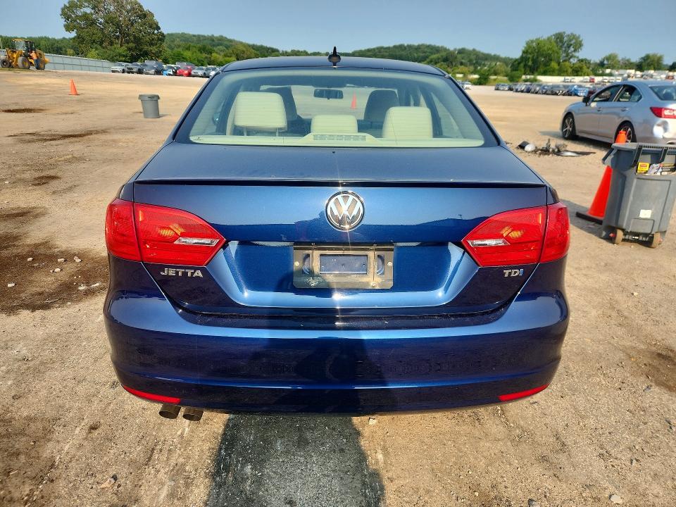Продажа на аукционе авто 2014 Volkswagen Jetta, vin: 3VWLL7AJ7EM443493, номер лота: 63105686