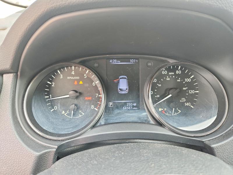 60898996 :رقم المزاد ، JN1BJ1CR1JW265761 vin ، 2018 Nissan Rogue Sport مزاد بيع