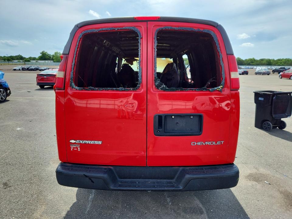 2006 Chevrolet Express 2500 მანქანა იყიდება აუქციონზე, vin: 1GCGG25V261252667, აუქციონის ნომერი: 60246246