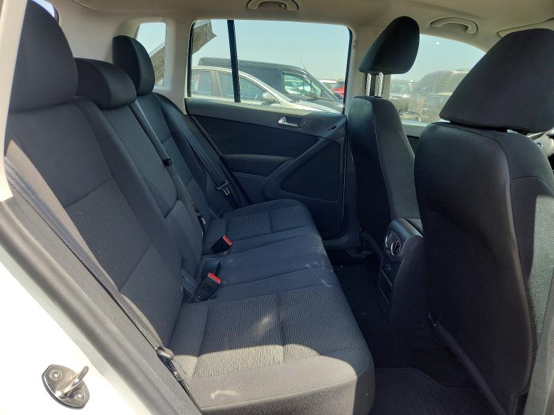 Auction sale of the 2018 Volkswagen Tiguan Limited, vin: WVGBV7AX5JK005078, lot number: 58831106