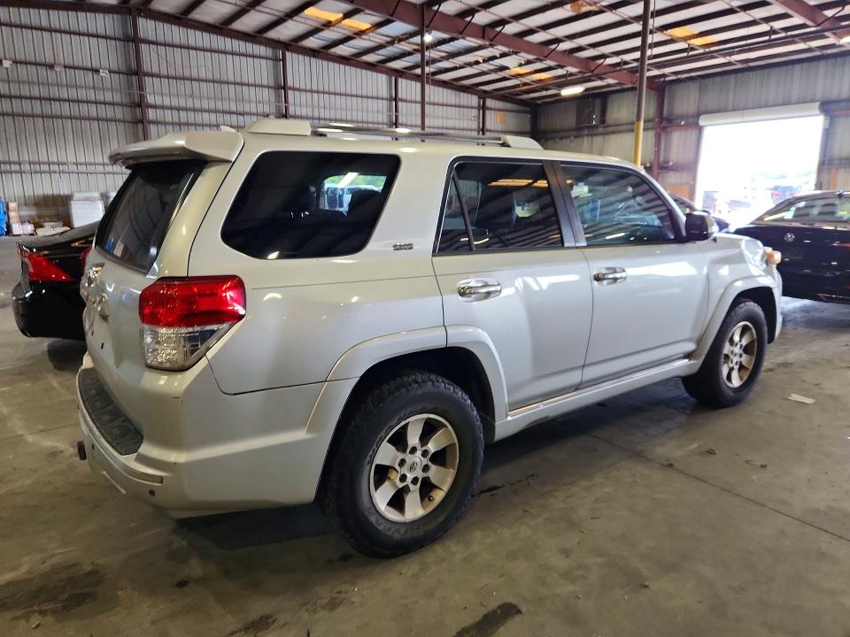 Продажа на аукционе авто 2011 Toyota 4runner, vin: JTEZU5JR1B5032575, номер лота: 62124356