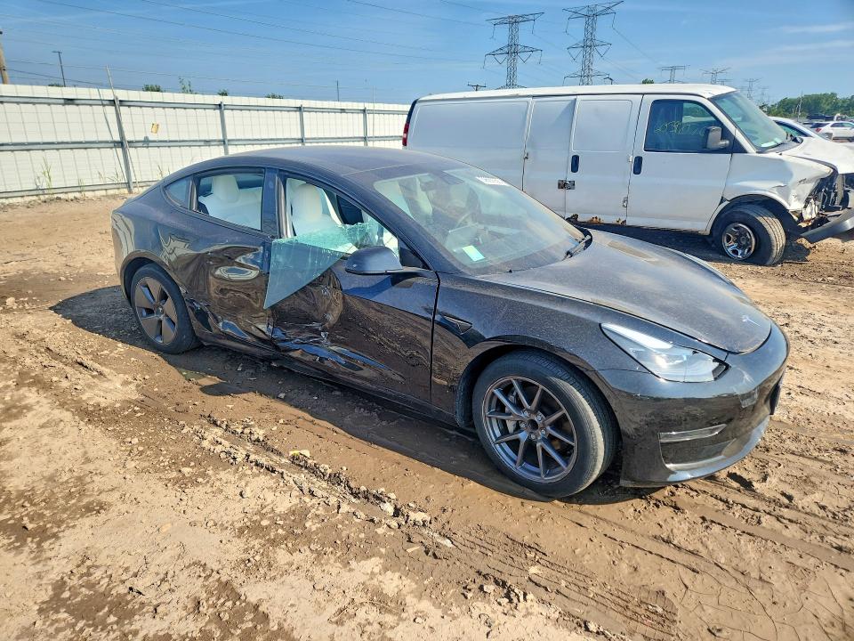 59687956 :رقم المزاد ، 5YJ3E1EAXPF685951 vin ، 2023 Tesla Model 3 مزاد بيع
