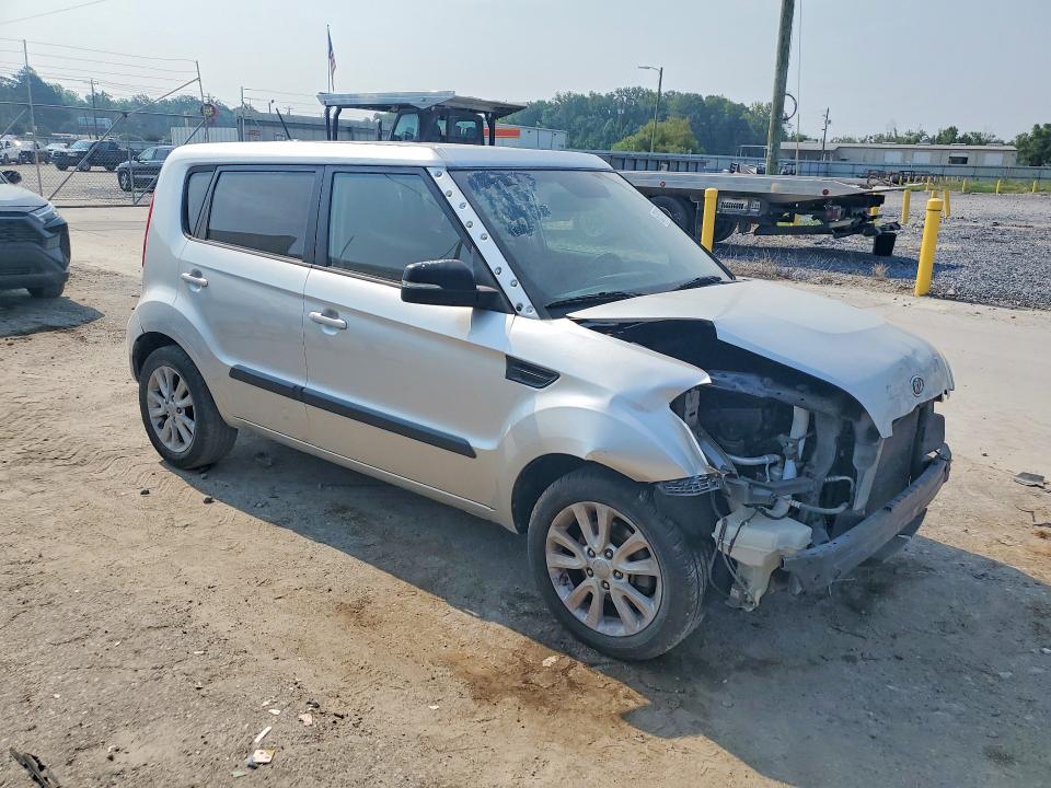 63519806 :رقم المزاد ، KNDJT2A67C7356399 vin ، 2012 Kia Soul مزاد بيع