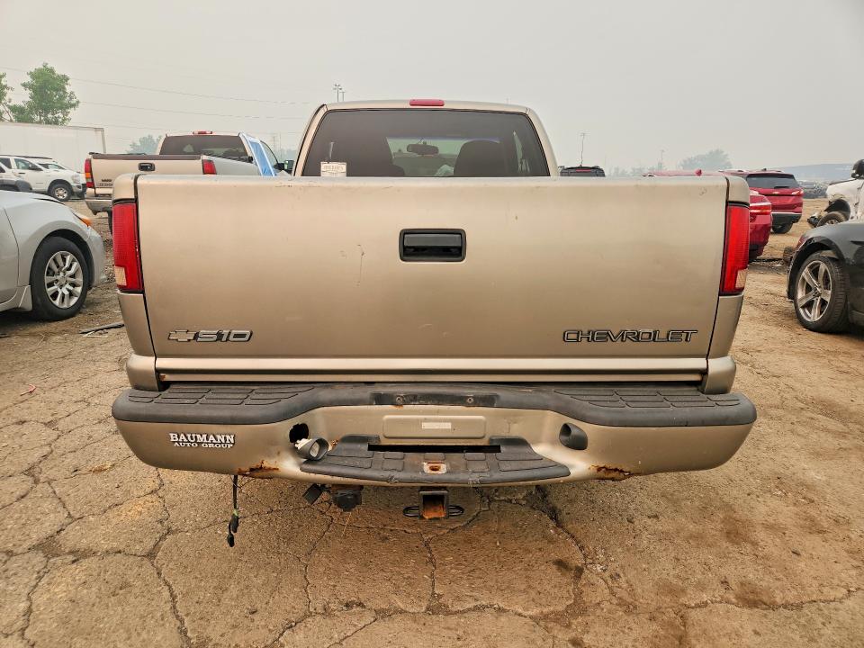 61377716 :رقم المزاد ، 1GCCS19X9W8110732 vin ، 1998 Chevrolet S Truck مزاد بيع