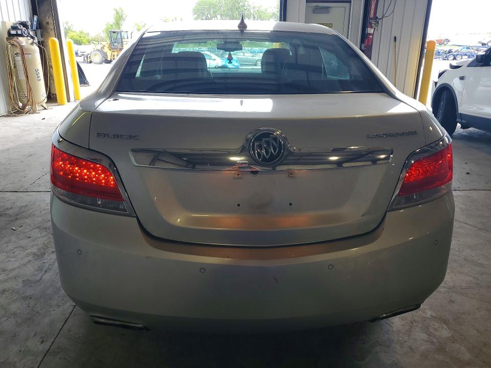 2013 Buick Lacrosse მანქანა იყიდება აუქციონზე, vin: 1G4GC5E32DF261764, აუქციონის ნომერი: 61563356
