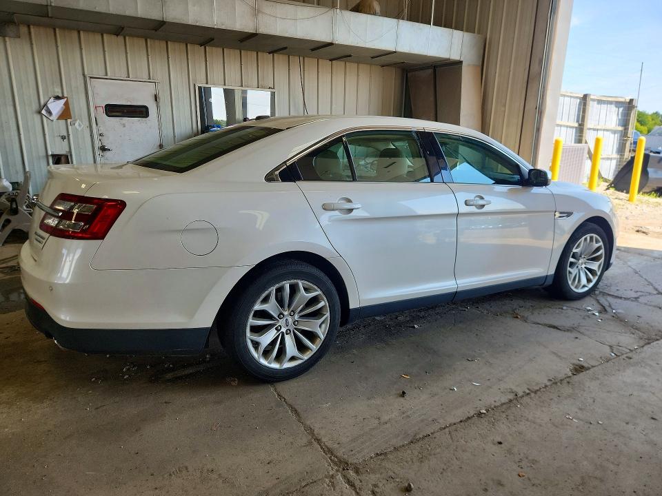 Продаж на аукціоні авто 2015 Ford Taurus, vin: 1FAHP2F85FG139151, номер лоту: 63329026