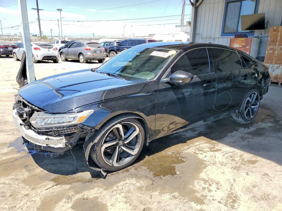 Aukcja sprzedaży 2018 Honda Accord, vin: 1HGCV1F34JA243944, numer aukcji: 61622056
