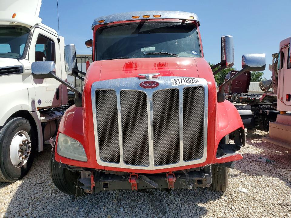 2017 Peterbilt 579 მანქანა იყიდება აუქციონზე, vin: 1XPBDP9X6HD389705, აუქციონის ნომერი: 61718626