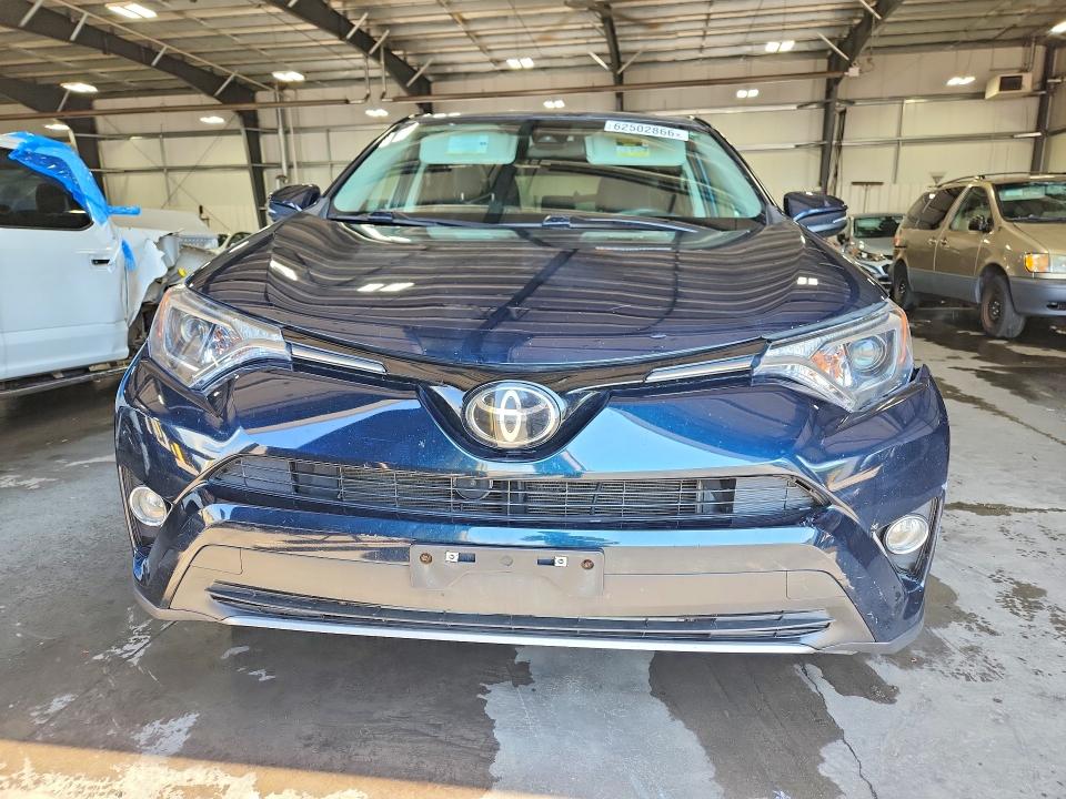 Aukcja sprzedaży 2018 Toyota Rav4, vin: 2T3RFREV6JW815783, numer aukcji: 62502866