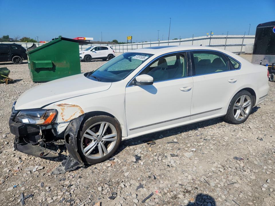 61091836 :رقم المزاد ، 1VWCN7A3XDC075774 vin ، 2013 Volkswagen Passat مزاد بيع