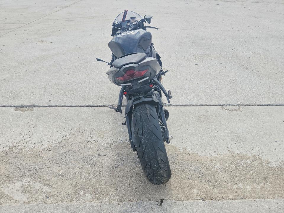 61022146 :رقم المزاد ، JKBZXJK18TA014974 vin ، 2026 Kawasaki Zx636 مزاد بيع