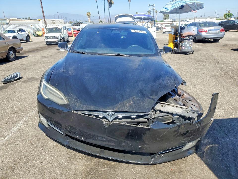 Продаж на аукціоні авто 2018 Tesla Model S, vin: 5YJSA1E23JF270669, номер лоту: 60679556