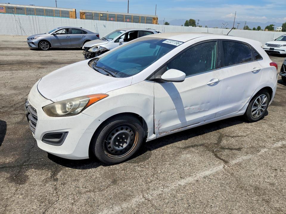 2016 Hyundai Elantra Gt მანქანა იყიდება აუქციონზე, vin: KMHD35LH9GU252092, აუქციონის ნომერი: 62331196