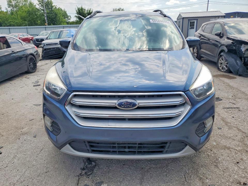 2018 Ford Escape მანქანა იყიდება აუქციონზე, vin: 1FMCU0GD2JUA52018, აუქციონის ნომერი: 60589656