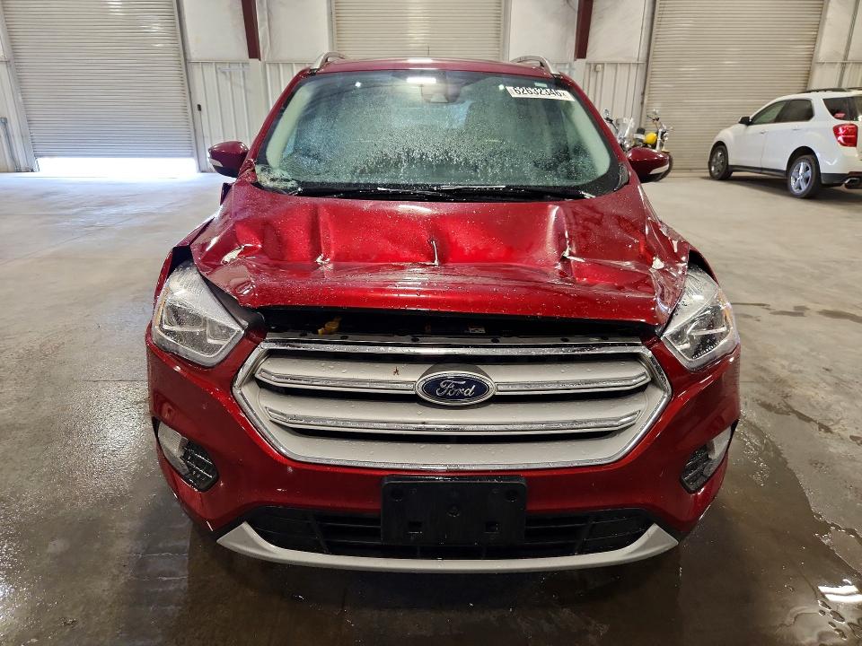 2017 Ford Escape მანქანა იყიდება აუქციონზე, vin: 1FMCU9J95HUA48810, აუქციონის ნომერი: 62632346