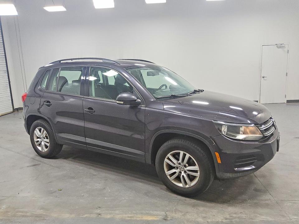 Продажа на аукционе авто 2016 Volkswagen Tiguan, vin: WVGAV7AX0GW546343, номер лота: 60823906