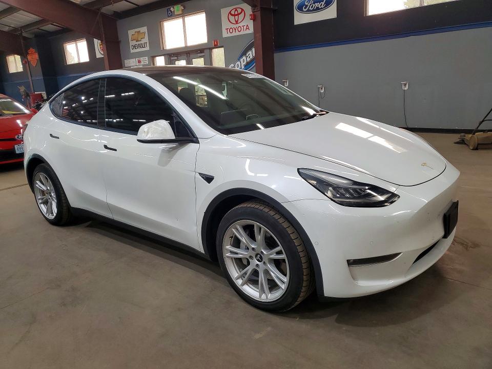 Продаж на аукціоні авто 2021 Tesla Model Y, vin: 5YJYGDEEXMF180914, номер лоту: 60773126