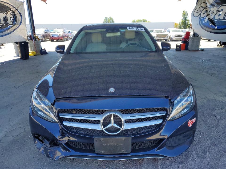 61858656 :رقم المزاد ، 55SWF4HB0HU223284 vin ، 2017 Mercedes-benz C مزاد بيع