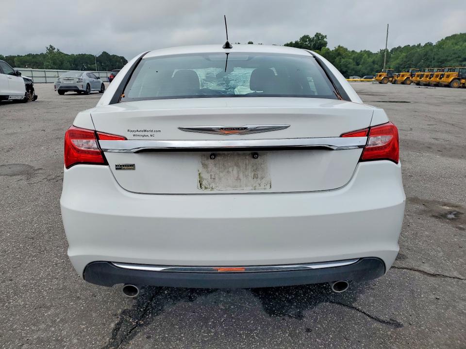 Продажа на аукционе авто 2014 Chrysler 200, vin: 1C3CCBBGXEN204393, номер лота: 60963716