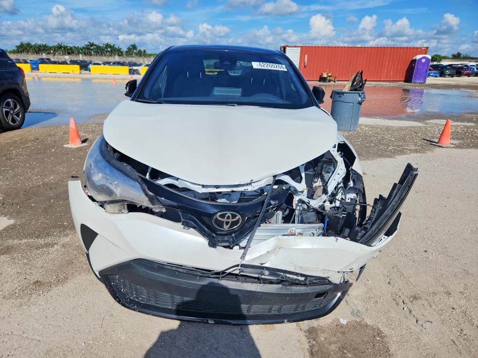 62260266 :رقم المزاد ، JTNKHMBX4N1133568 vin ، 2022 Toyota C-hr مزاد بيع