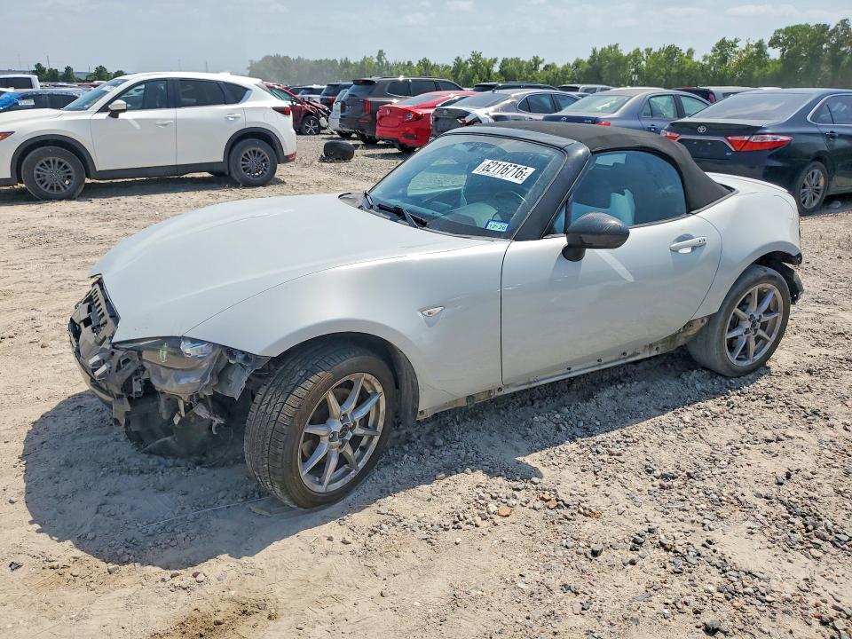 Auction sale of the 2017 Mazda Mx-5 Miata, vin: JM1NDAB73H0120820, lot number: 62116716