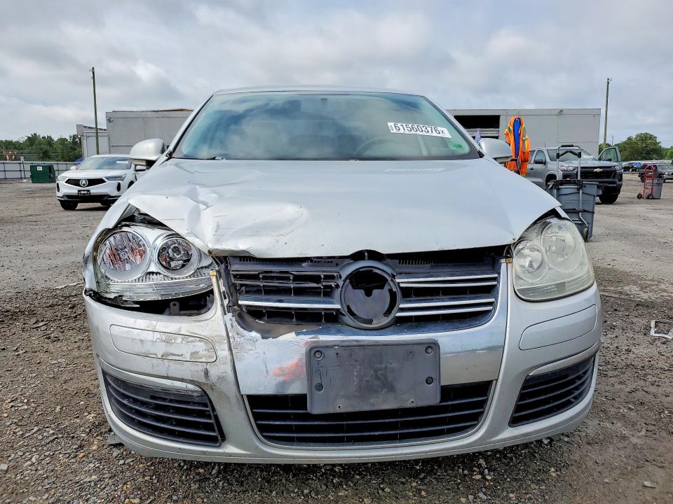 61560376 :رقم المزاد ، 3VWAL71K19M051115 vin ، 2009 Volkswagen Jetta مزاد بيع