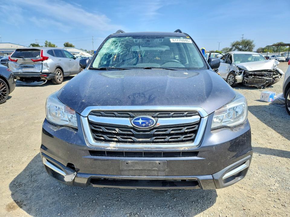 2018 Subaru Forester მანქანა იყიდება აუქციონზე, vin: JF2SJAGC3JH553905, აუქციონის ნომერი: 61776046