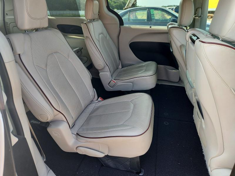 Продаж на аукціоні авто 2017 Chrysler Pacifica, vin: 2C4RC1GGXHR665187, номер лоту: 62694786