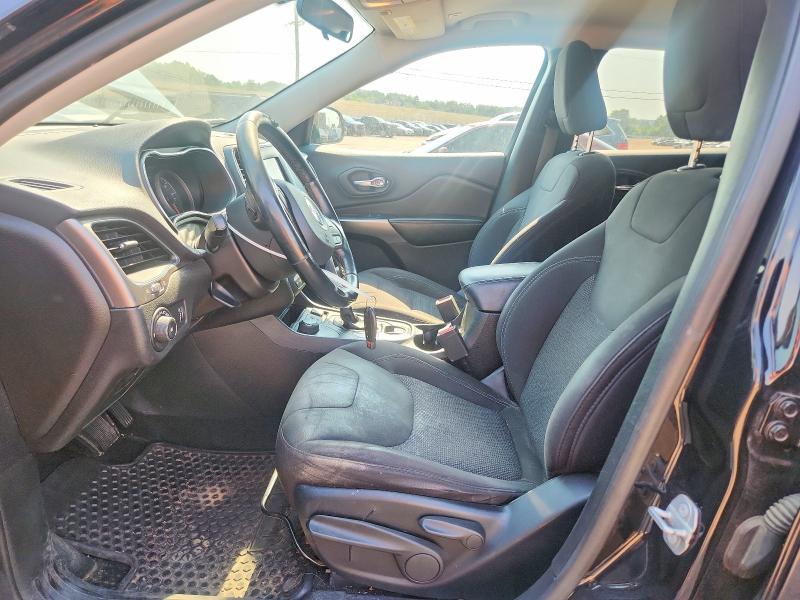 59298216 :رقم المزاد ، 1C4PJMCX6KD338056 vin ، 2019 Jeep Cherokee مزاد بيع