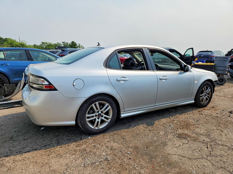 60530246 :رقم المزاد ، YS3FA4CY5B1313857 vin ، 2011 Saab 9-3 مزاد بيع