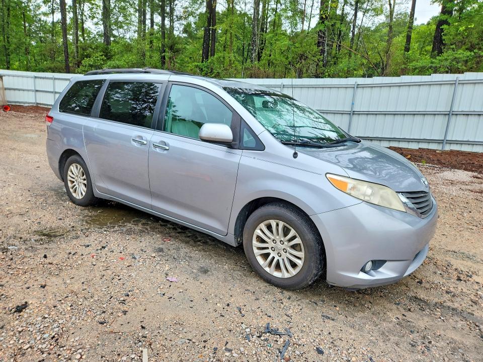 2013 Toyota Sienna მანქანა იყიდება აუქციონზე, vin: 5TDYK3DC9DS363001, აუქციონის ნომერი: 62396836