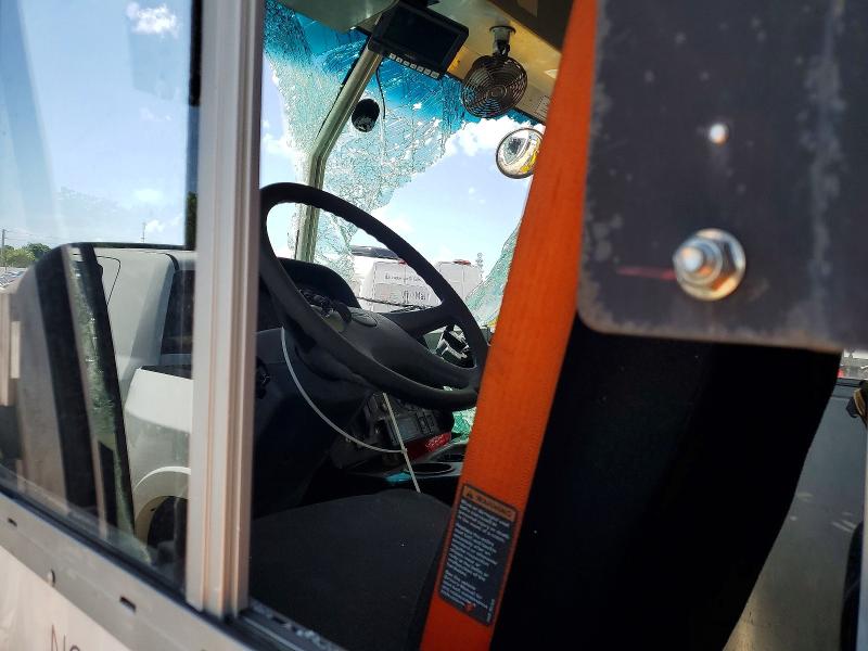 Продаж на аукціоні авто 2020 Freightliner Mt45 Chassis, vin: 4UZAAPFD8LCMC6579, номер лоту: 51974516