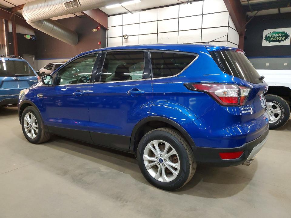 2017 Ford Escape მანქანა იყიდება აუქციონზე, vin: 1FMCU9GD4HUC83775, აუქციონის ნომერი: 61469176