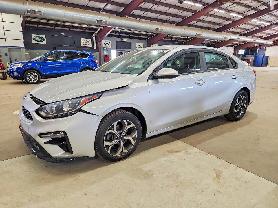 2019 Kia Forte მანქანა იყიდება აუქციონზე, vin: 3KPF24ADXKE006122, აუქციონის ნომერი: 61102196