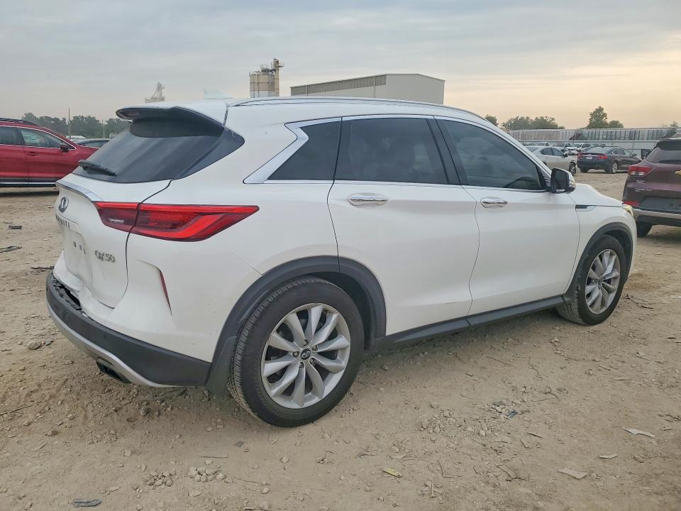63161106 :رقم المزاد ، 3PCAJ5M30KF109470 vin ، 2019 Infiniti Qx50 مزاد بيع