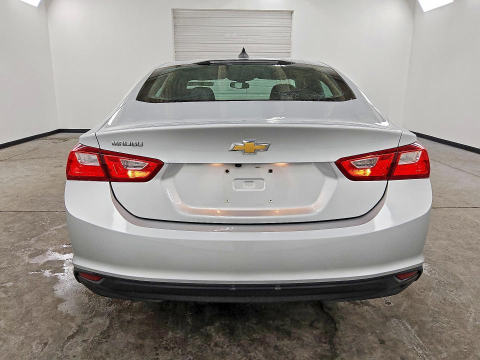 Продажа на аукционе авто 2020 Chevrolet Malibu, vin: 1G1ZC5ST4LF082585, номер лота: 62273366