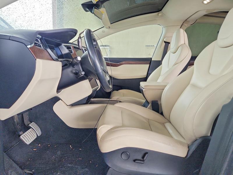Продаж на аукціоні авто 2018 Tesla Model X, vin: 5YJXCDE44JF081127, номер лоту: 61046746