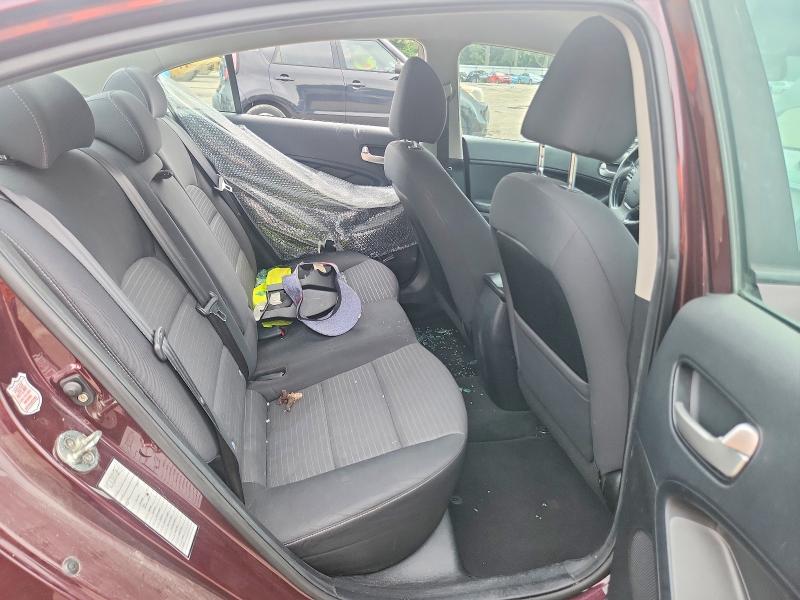 2018 Kia Forte მანქანა იყიდება აუქციონზე, vin: 3KPFL4A77JE196533, აუქციონის ნომერი: 60490446