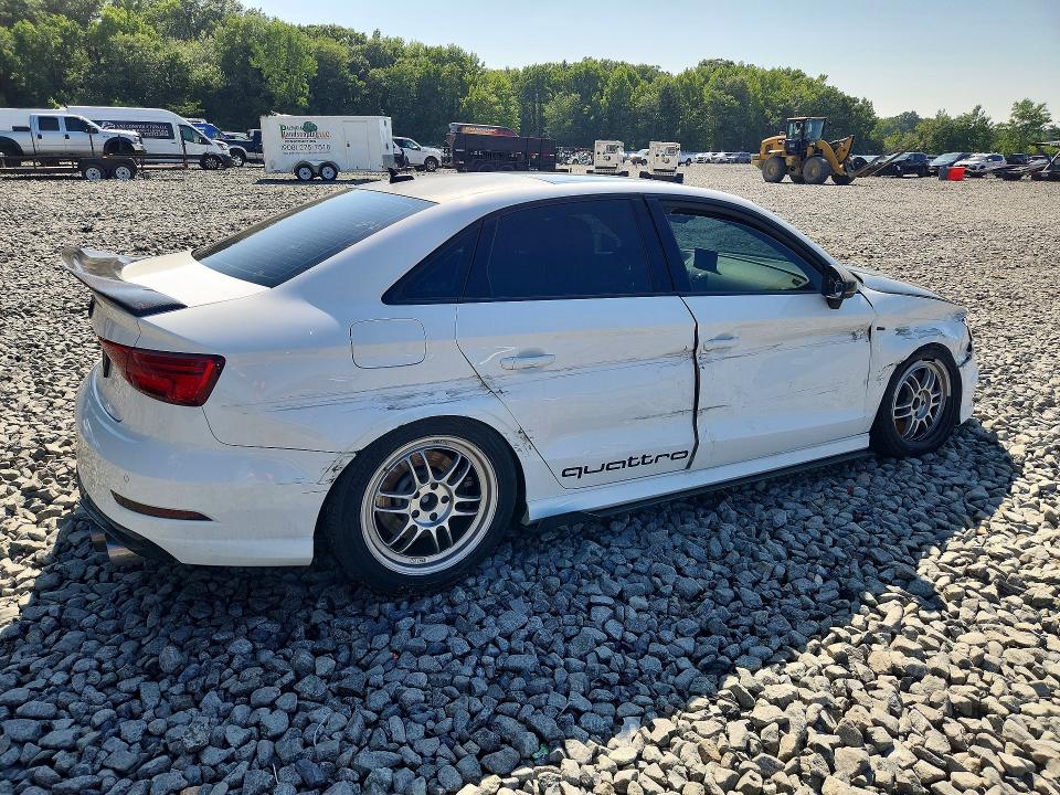 61990516 :رقم المزاد ، WAUBEGFF0LA042968 vin ، 2020 Audi A3 مزاد بيع