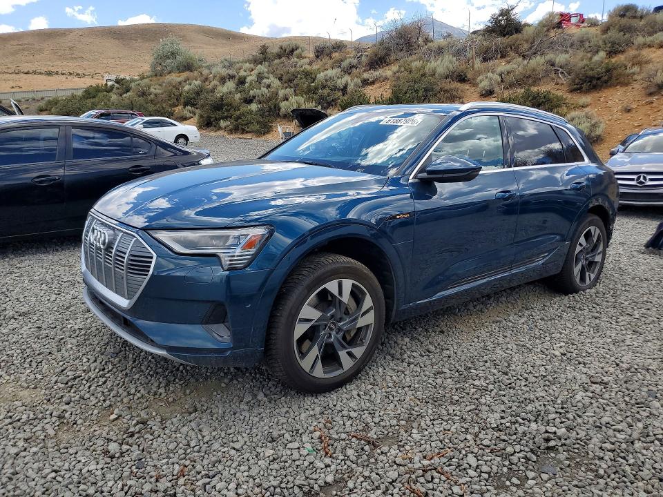 2021 Audi E-tron მანქანა იყიდება აუქციონზე, vin: WA1VABGE4MB041252, აუქციონის ნომერი: 61887926