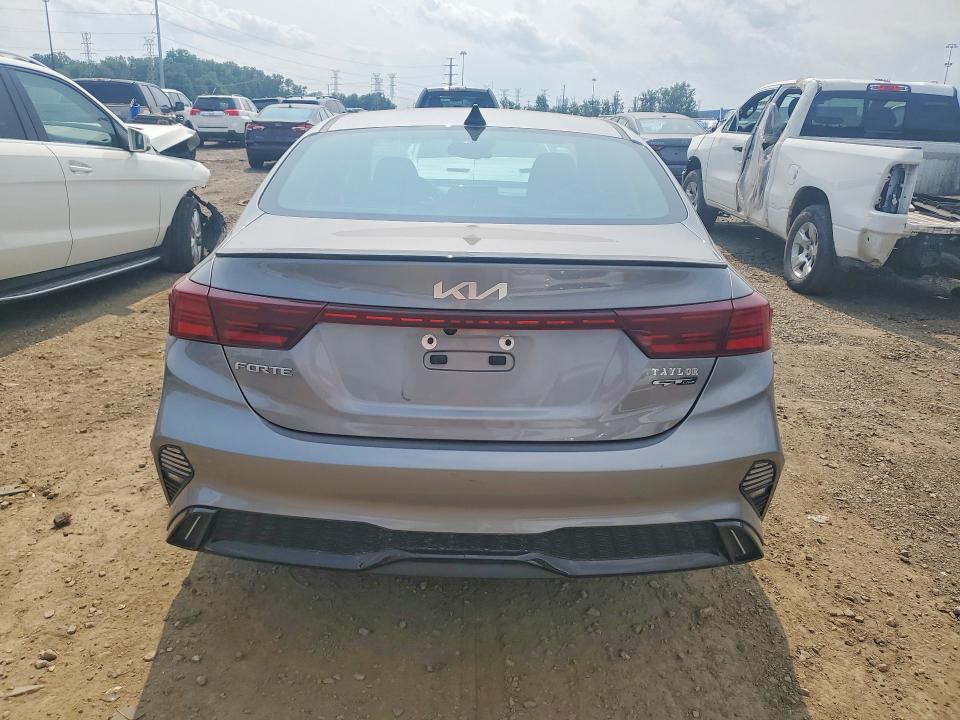 2023 Kia Forte მანქანა იყიდება აუქციონზე, vin: 3KPF54AD0PE645673, აუქციონის ნომერი: 62023076