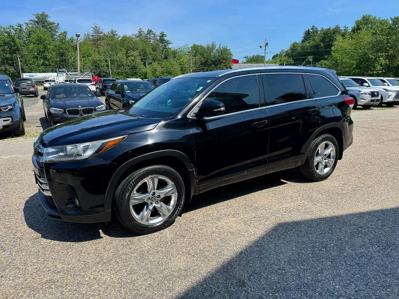 2017 Toyota Highlander მანქანა იყიდება აუქციონზე, vin: 5TDDZRFH9HS465555, აუქციონის ნომერი: 59861886
