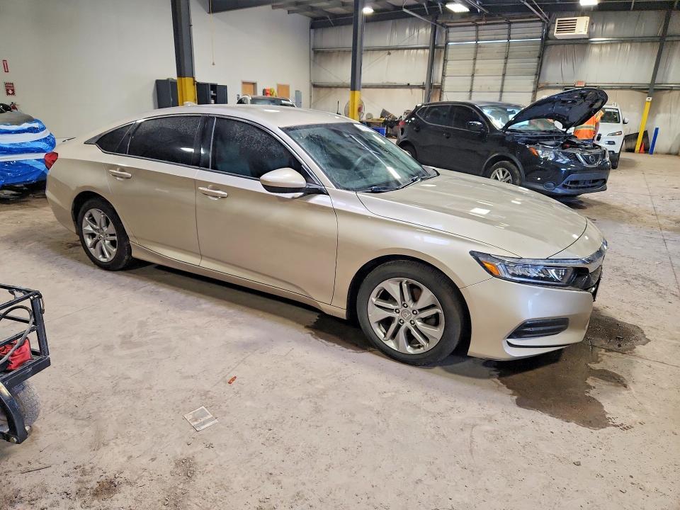 2020 Honda Accord მანქანა იყიდება აუქციონზე, vin: 1HGCV1F19LA012202, აუქციონის ნომერი: 61870026