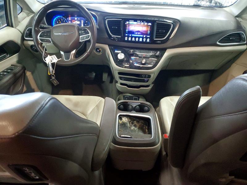 63109456 :رقم المزاد ، 2C4RC1EG6HR677047 vin ، 2017 Chrysler Pacifica مزاد بيع