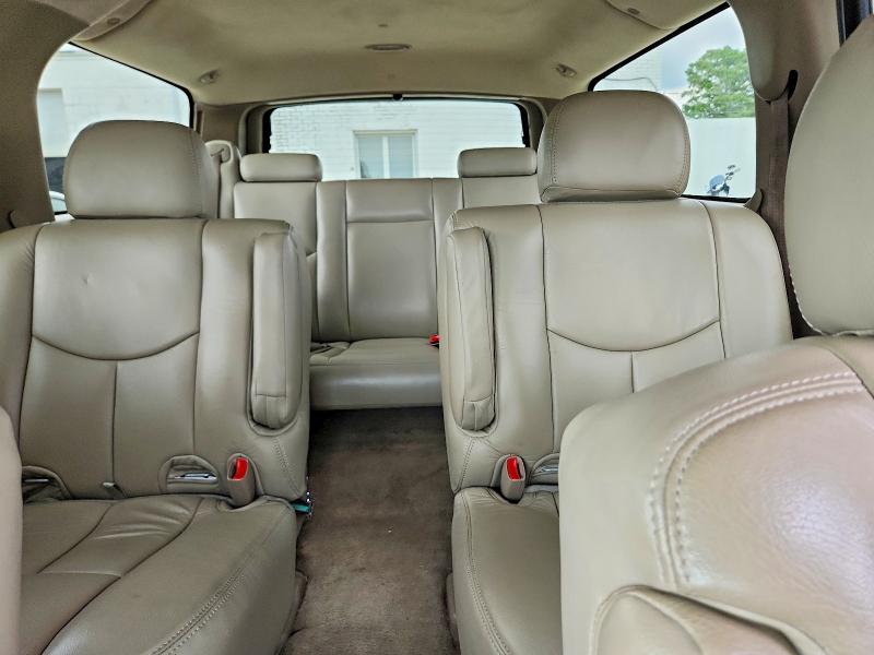 60002606 :رقم المزاد ، 1GNEC16Z06J167350 vin ، 2006 Chevrolet Suburban مزاد بيع