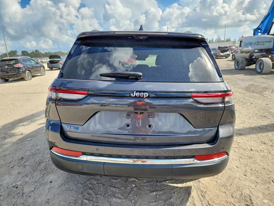 62408626 :رقم المزاد ، 1C4RJYB63P8822498 vin ، 2023 Jeep Grand Cherokee مزاد بيع