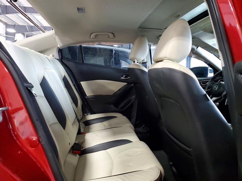 61975186 :رقم المزاد ، JM1BM1W33F1227920 vin ، 2015 Mazda 3 مزاد بيع