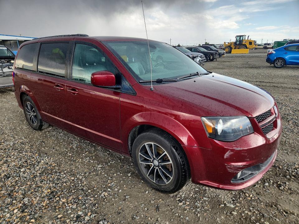 60520306 :رقم المزاد ، 2C4RDGEG8JR285113 vin ، 2018 Dodge Grand Caravan مزاد بيع