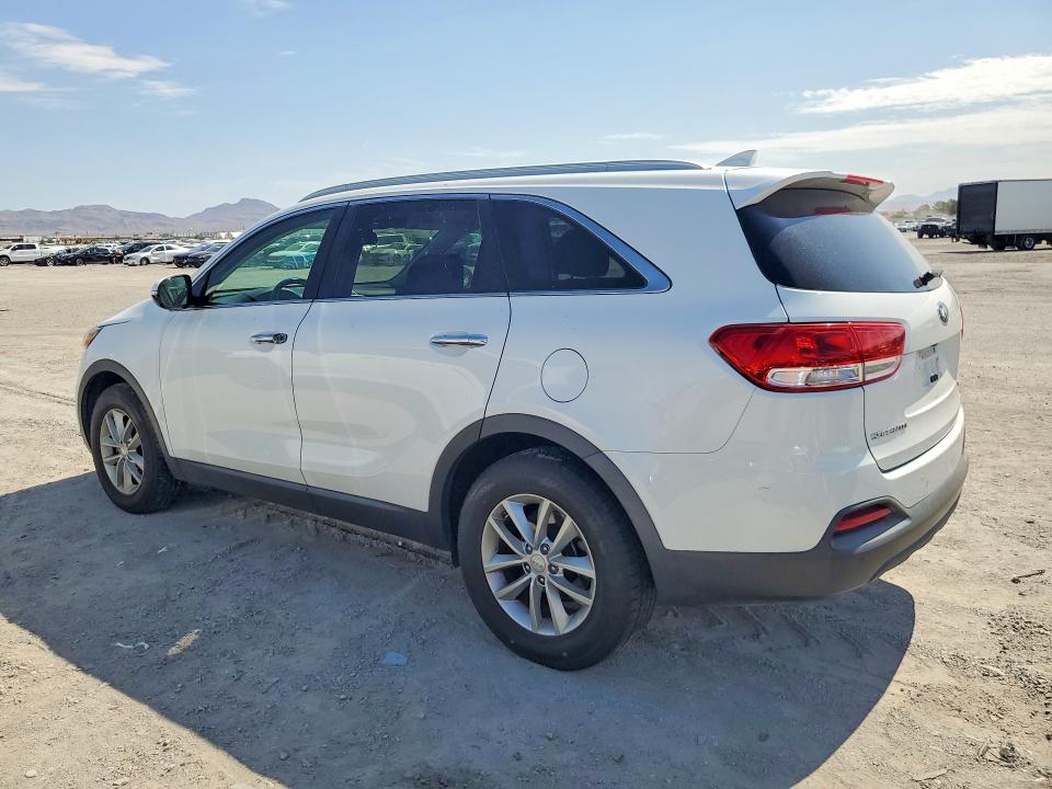 61433526 :رقم المزاد ، 5XYPG4A31HG276560 vin ، 2017 Kia Sorento مزاد بيع